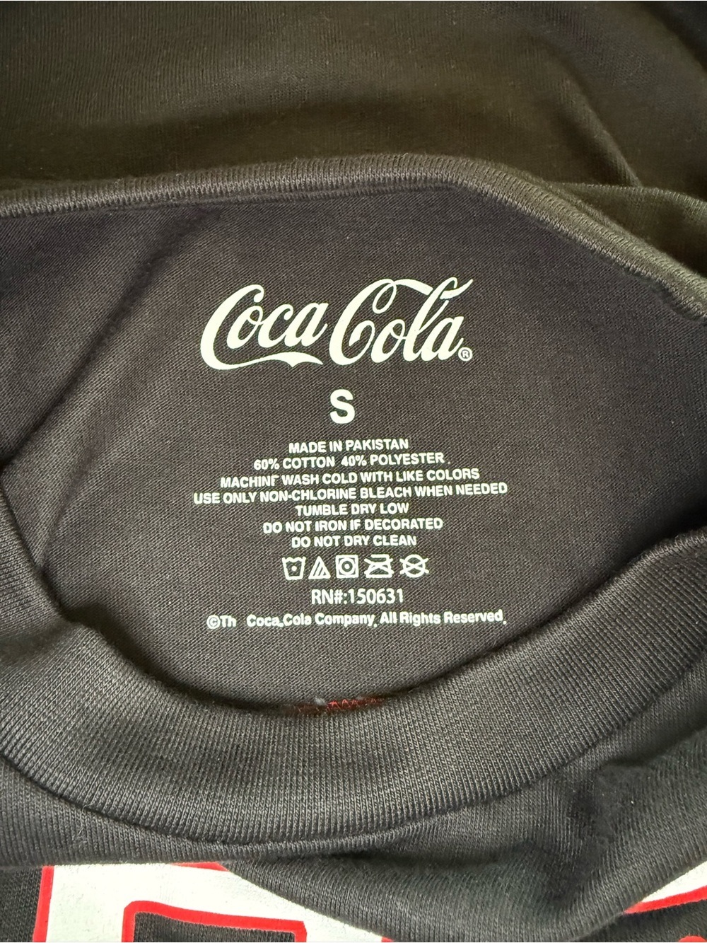 Coca Cola Black Tee with Red-Outlined White Script and Chinese Characters - Picture 4 of 4